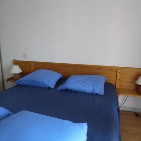 Apartment Confortable 2 Pieces A Canet-plage Avec Loggias Et Parking - Fr-1-696-100