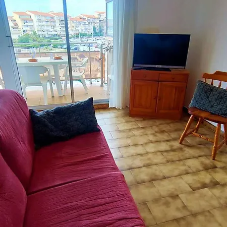 Confortable 2 Pièces à Canet-plage Avec Loggias Et Parking - Fr-1-696-100