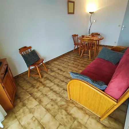 Confortable 2 Pieces A Canet-plage Avec Loggias Et Parking - Fr-1-696-100