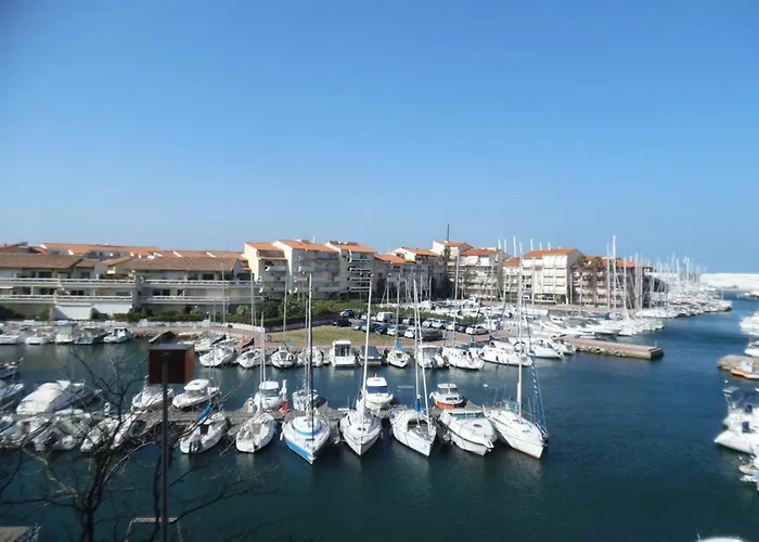 Confortable 2 Pieces A Canet-plage Avec Loggias Et Parking - Fr-1-696-100 Apartment *